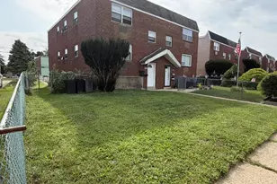 9447 Lansford St, Philadelphia, PA 19114 - Photo 3