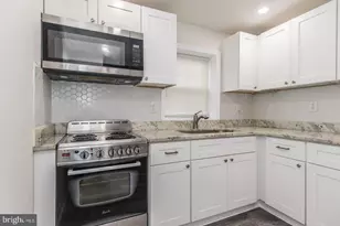 2217 Waterloo St, Philadelphia, PA 19133 - Photo 11
