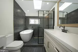 117 S Beechwood St, Philadelphia, PA 19103 - Photo 17