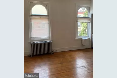 423 S 15th Street #3 FRONT, Philadelphia, PA 19146 - Photo 5