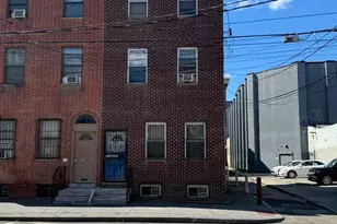 332 N 10th St, Philadelphia, PA 19107 - Photo 1
