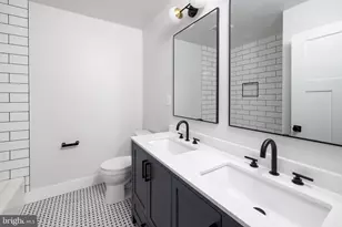 1810 Tasker St, Philadelphia, PA 19145 - Photo 9