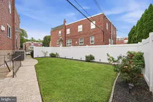 726 Ripley Pl, Philadelphia, PA 19111 - Photo 5