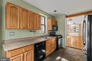 1932 E Arizona St, Philadelphia, PA 19125 - Photo 15