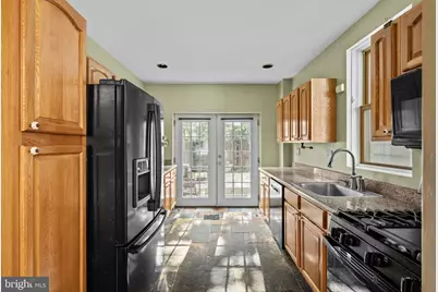 1932 E Arizona Street, Philadelphia, PA 19125 - Photo 13
