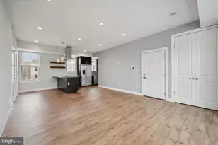 714 N Chadwick St, Philadelphia, PA 19130 - Photo 7