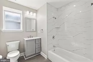1821 W Porter St, Philadelphia, PA 19145 - Photo 19