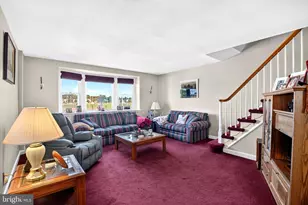 2208 Stanwood St, Philadelphia, PA 19152 - Photo 5