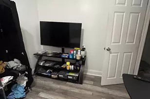 6742 Dicks Ave, Philadelphia, PA 19142 - Photo 7