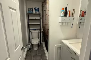6742 Dicks Ave, Philadelphia, PA 19142 - Photo 9