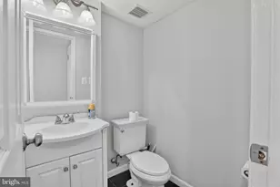 823 Barlow St, Philadelphia, PA 19116 - Photo 15