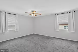 823 Barlow St, Philadelphia, PA 19116 - Photo 17
