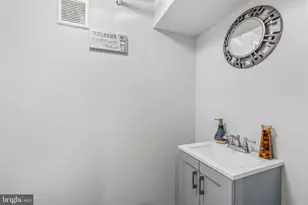 7835 Gilbert St, Philadelphia, PA 19150 - Photo 29