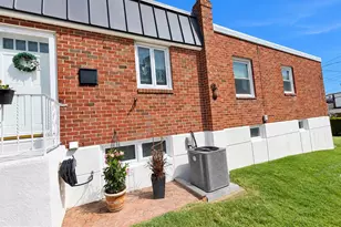 534 Domino Ln, Philadelphia, PA 19128 - Photo 9