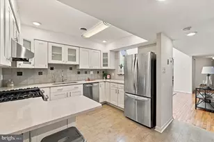 2014 Naudain St, Philadelphia, PA 19146 - Photo 3