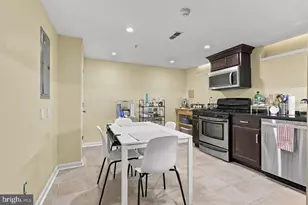 1027 N 4th St, Philadelphia, PA 19123 - Photo 11