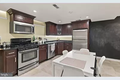 1027 N 4th Street #T, Philadelphia, PA 19123 - Photo 9