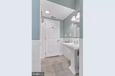 1027 N 4th Street #T, Philadelphia, PA 19123 - Photo 19