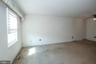 12074 Abby Rd Rd, Philadelphia, PA 19154 - Photo 9