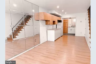 2033 S Watts Street, Philadelphia, PA 19148 - Photo 3
