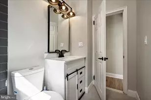 2021 N 33rd St, Philadelphia, PA 19121 - Photo 3