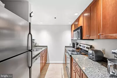 301 Race Street #409, Philadelphia, PA 19106 - Photo 7