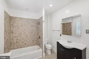 1802 Tree St, Philadelphia, PA 19145 - Photo 13