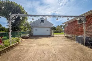9601 Dedaker St, Philadelphia, PA 19115 - Photo 49