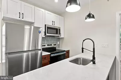 2645 N 8th Street, Philadelphia, PA 19133 - Photo 11