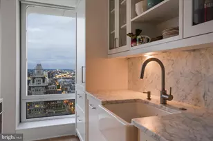 210 Locust St, Philadelphia, PA 19106 - Photo 15