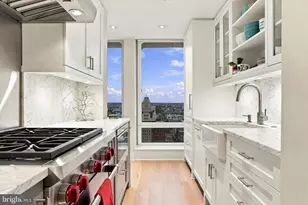 210 Locust St, Philadelphia, PA 19106 - Photo 7
