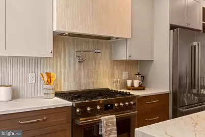 960 N 6th Street, Philadelphia, PA 19123 - Photo 13