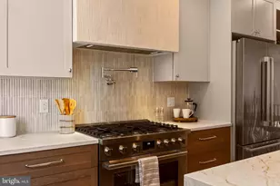 960 N 6th St, Philadelphia, PA 19123 - Photo 13