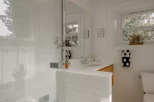 134 W Highland Ave, Philadelphia, PA 19118 - Photo 29