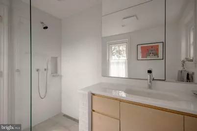 134 W Highland Avenue, Philadelphia, PA 19118 - Photo 25