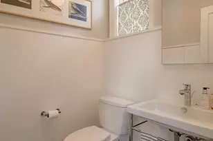 134 W Highland Ave, Philadelphia, PA 19118 - Photo 37