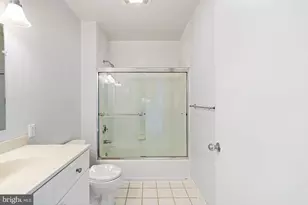 1900 Hamilton St, Philadelphia, PA 19130 - Photo 15