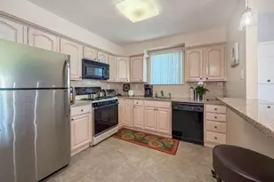 7842 Brier St, Philadelphia, PA 19152 - Photo 9