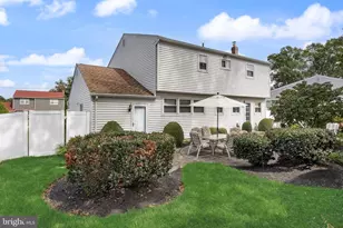 154 Laurie Ln, Philadelphia, PA 19115 - Photo 35