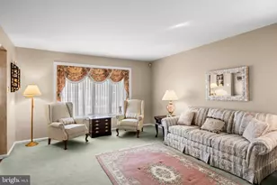 154 Laurie Ln, Philadelphia, PA 19115 - Photo 7