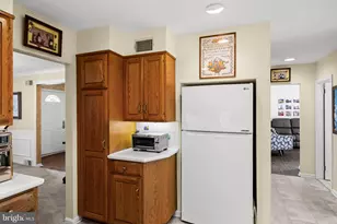154 Laurie Ln, Philadelphia, PA 19115 - Photo 15