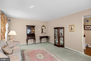 154 Laurie Ln, Philadelphia, PA 19115 - Photo 9