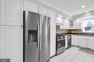 719 N Uber St, Philadelphia, PA 19130 - Photo 3