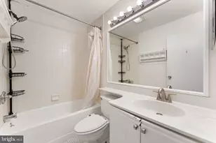 1601 Spring Garden St, Philadelphia, PA 19130 - Photo 5