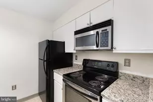 1601 Spring Garden St, Philadelphia, PA 19130 - Photo 9