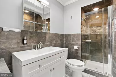 2484 N 77th Avenue, Philadelphia, PA 19150 - Photo 17
