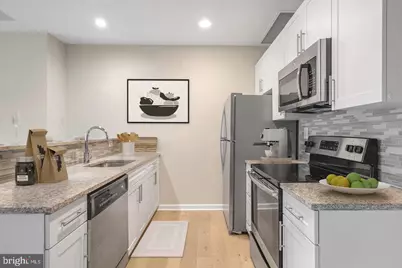 235 N Columbus Boulevard #803, Philadelphia, PA 19106 - Photo 23