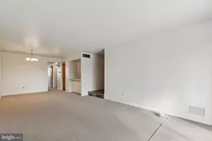 320 Hermit St, Philadelphia, PA 19128 - Photo 5