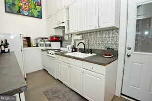 703 S 6th St, Philadelphia, PA 19147 - Photo 7
