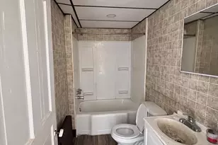 6813 Woodland Ave, Philadelphia, PA 19142 - Photo 19